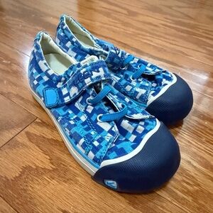 KEEN coronado true blue digital print youth sneakers velcro closure US sz 11